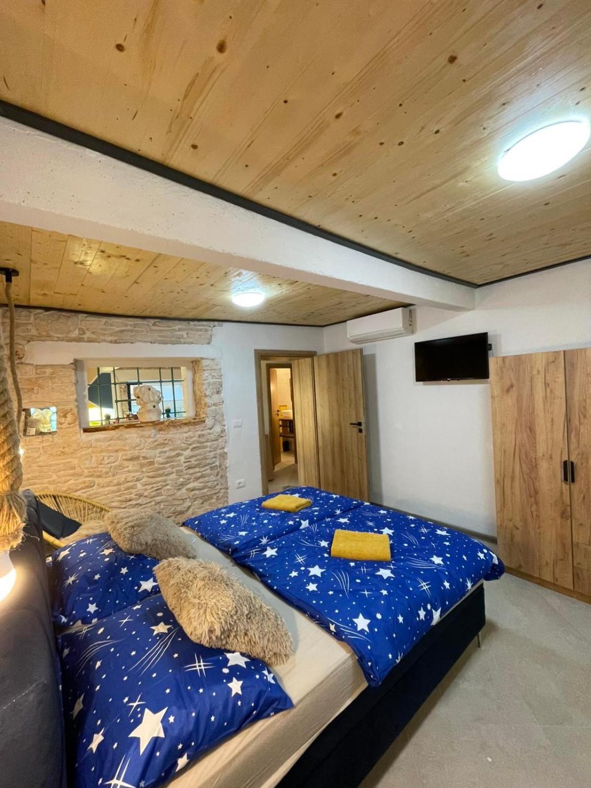 فيلا House With Pool Poli Stare Nuoni Žminj المظهر الخارجي الصورة